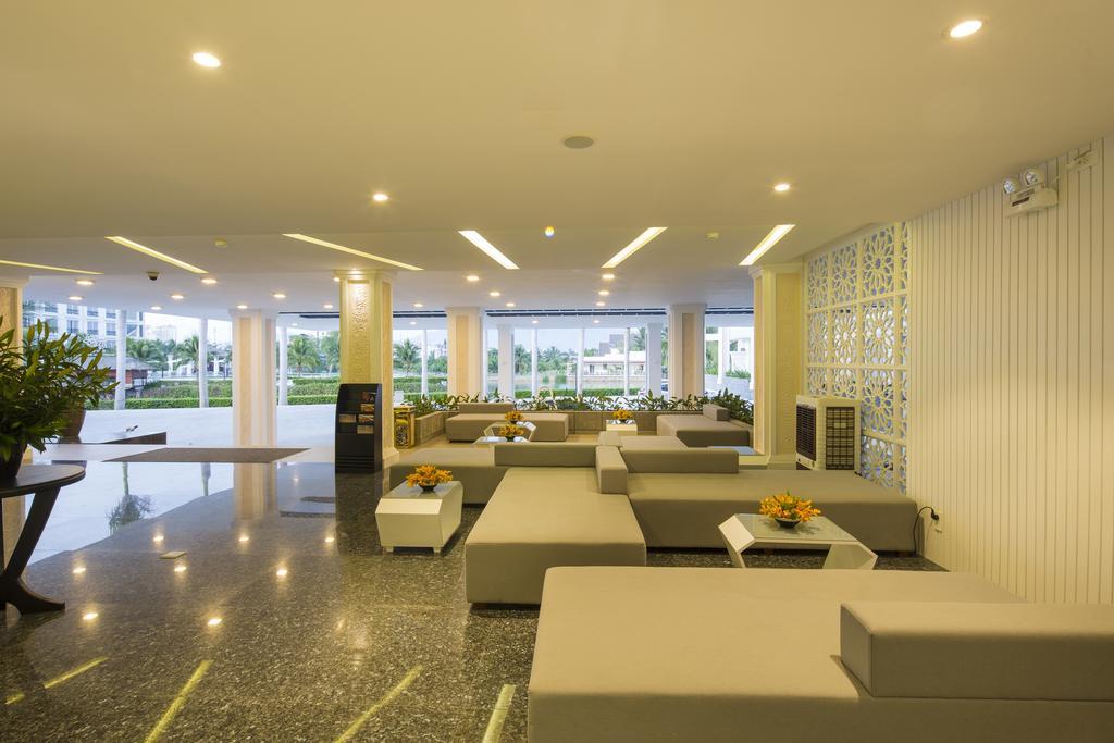 Cham Oasis Nha Trang Resort Condotel Exteriör bild