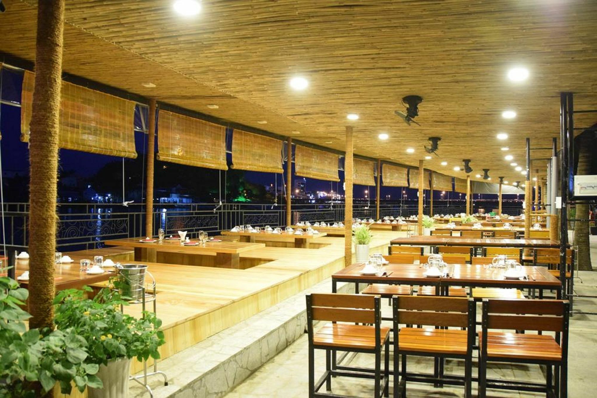 Cham Oasis Nha Trang Resort Condotel Exteriör bild