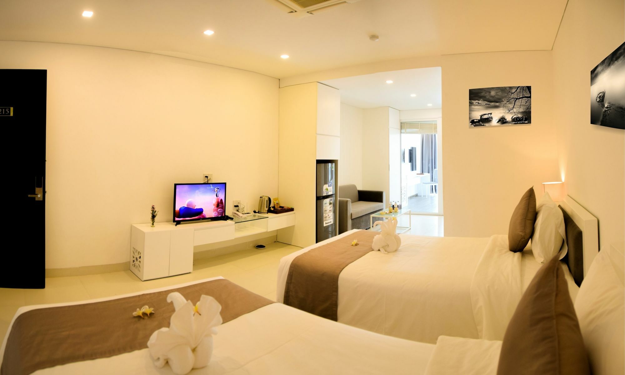 Cham Oasis Nha Trang Resort Condotel Exteriör bild